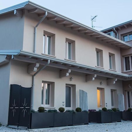 Lm House 01 Διαμέρισμα Lonato Εξωτερικό φωτογραφία